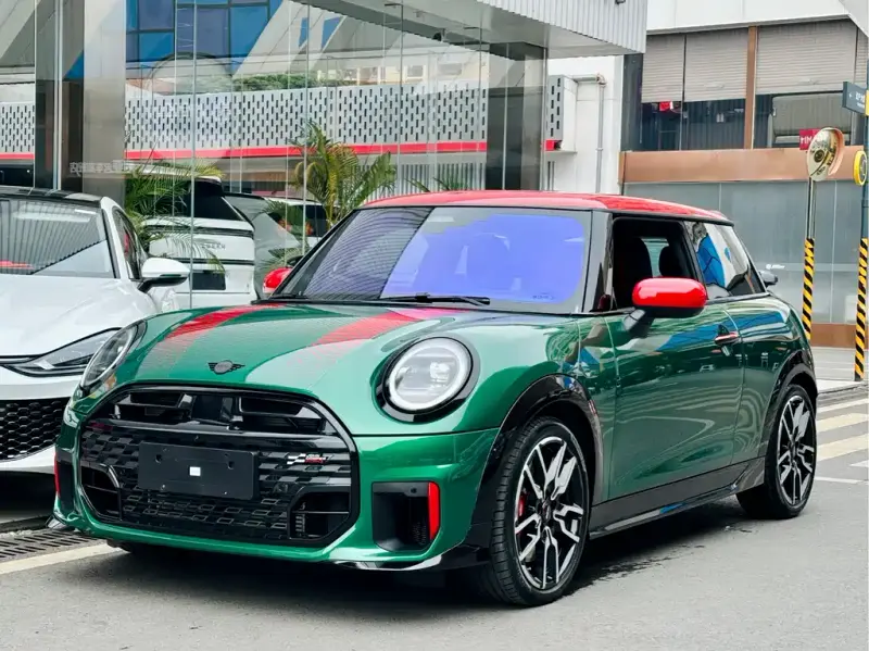 MINI JCW, 2025 — фото 1
