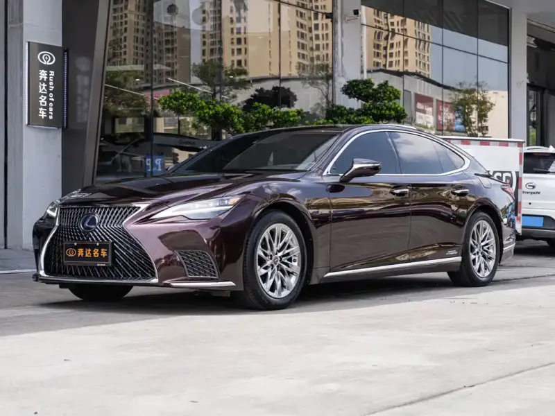 Lexus LS, 2022