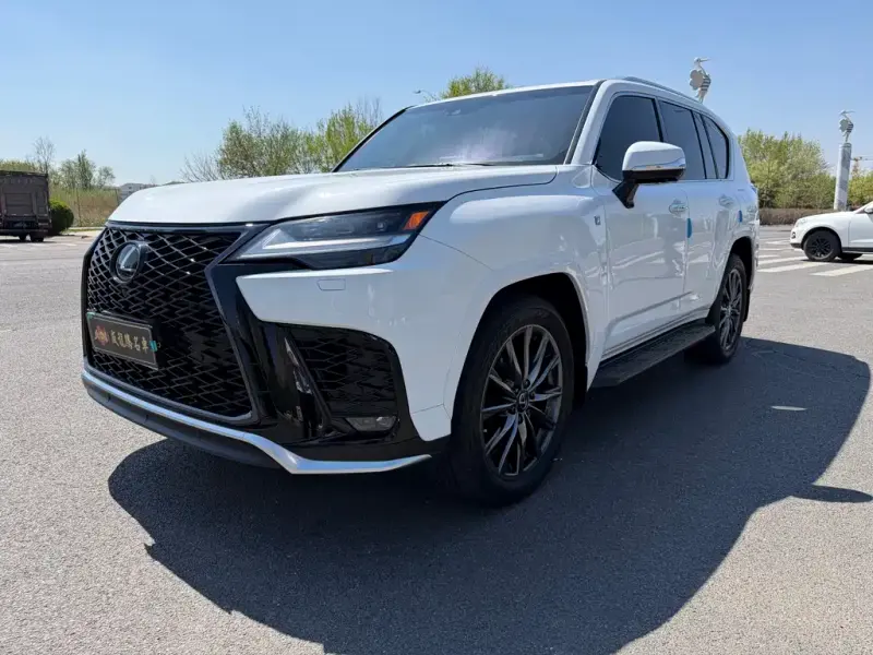 Lexus LX, 2023
