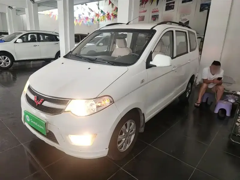 Wuling Hongguang, 2017