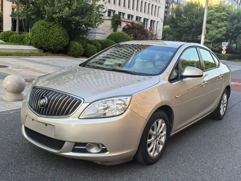 Buick Excelle, 2013