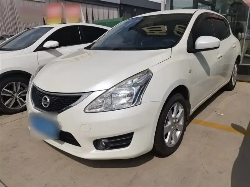 Nissan Tiida, 2015