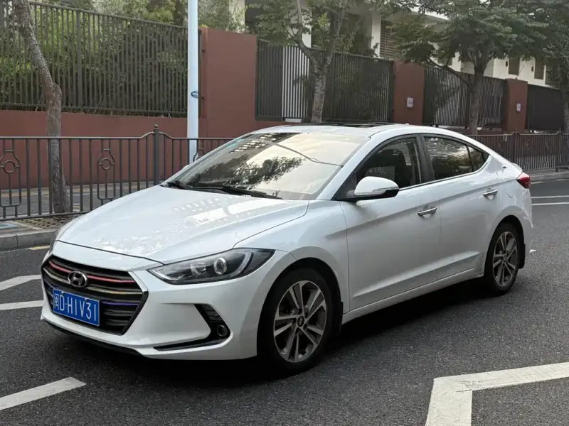 Hyundai Elantra, 2018