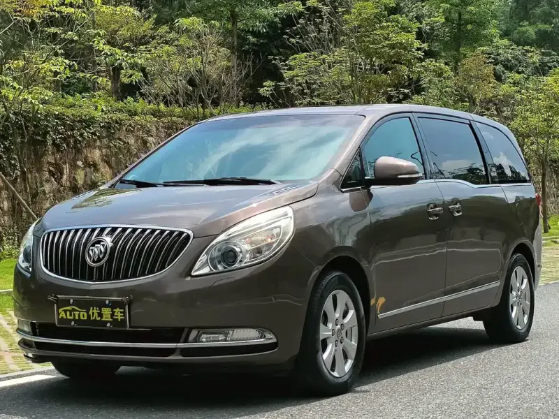 Buick GL8, 2015