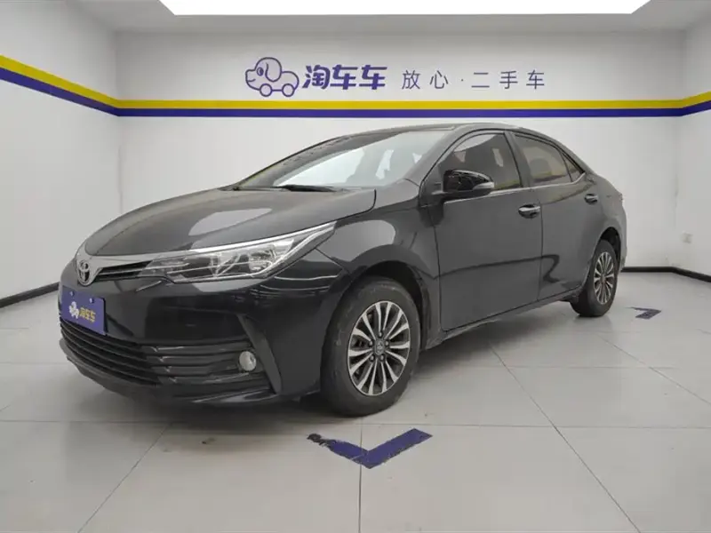Toyota Corolla, 2018 — фото 1