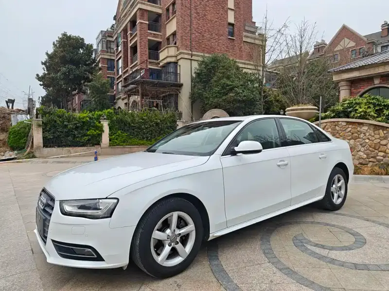Audi A4L, 2014 — фото 1