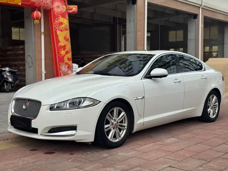 Jaguar XF, 2014