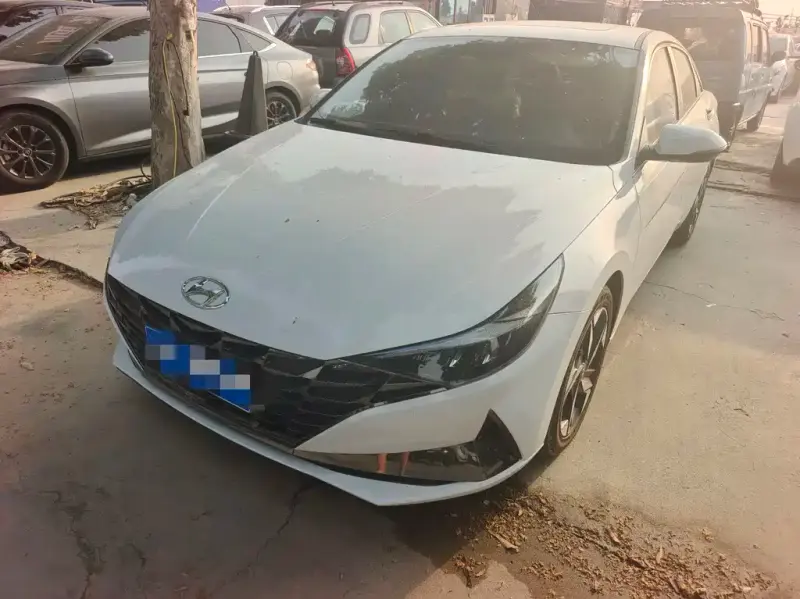 Hyundai Elantra, 2021