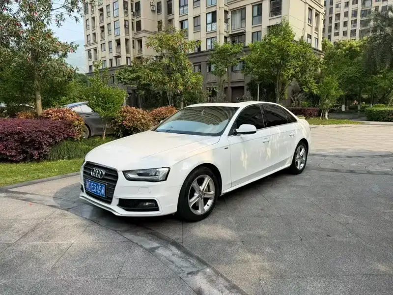 Audi A4L, 2015 — фото 1