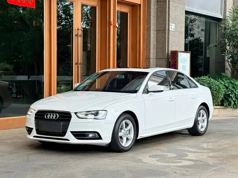 Audi A4L, 2014 — фото 1