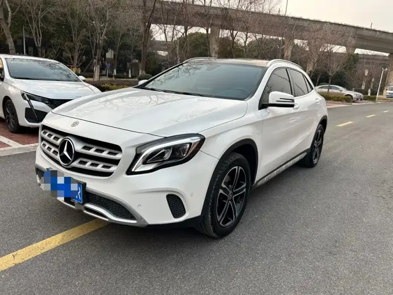 Mercedes-Benz GLA, 2018