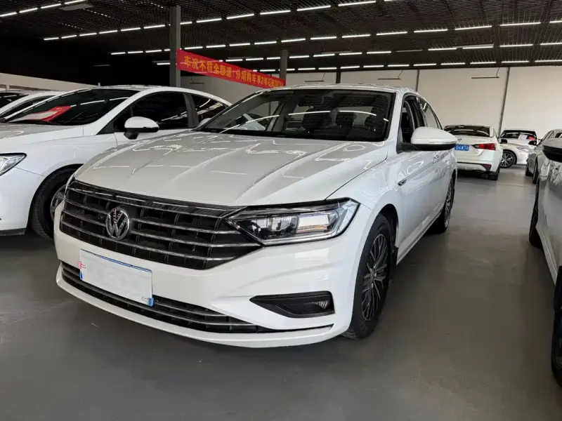 Volkswagen Sagitar, 2020