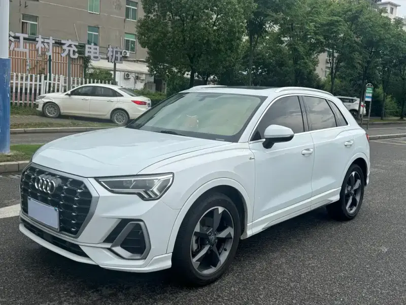 Audi Q3, 2020