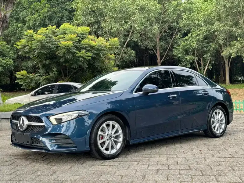 Mercedes-Benz A-Class, 2019 — фото 1