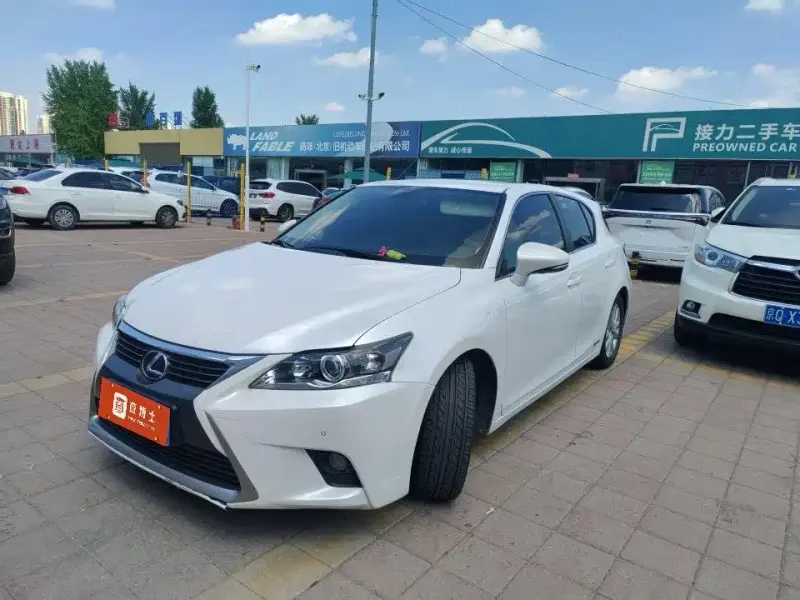Lexus CT, 2017