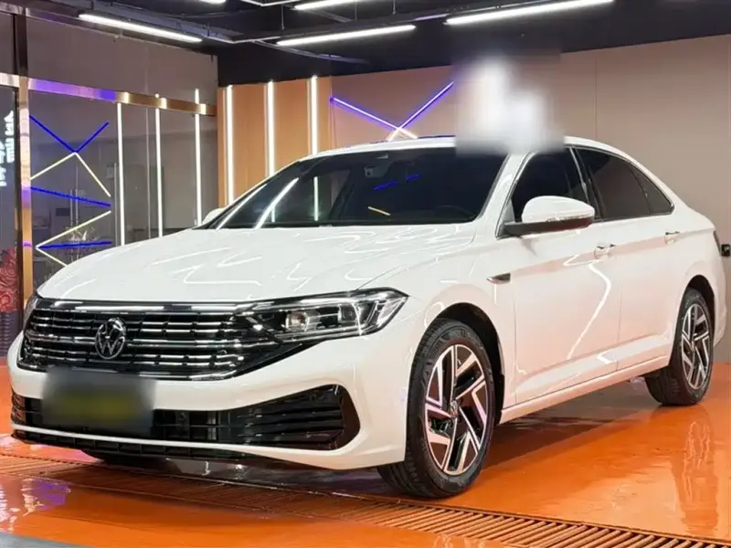 Volkswagen Sagitar, 2025