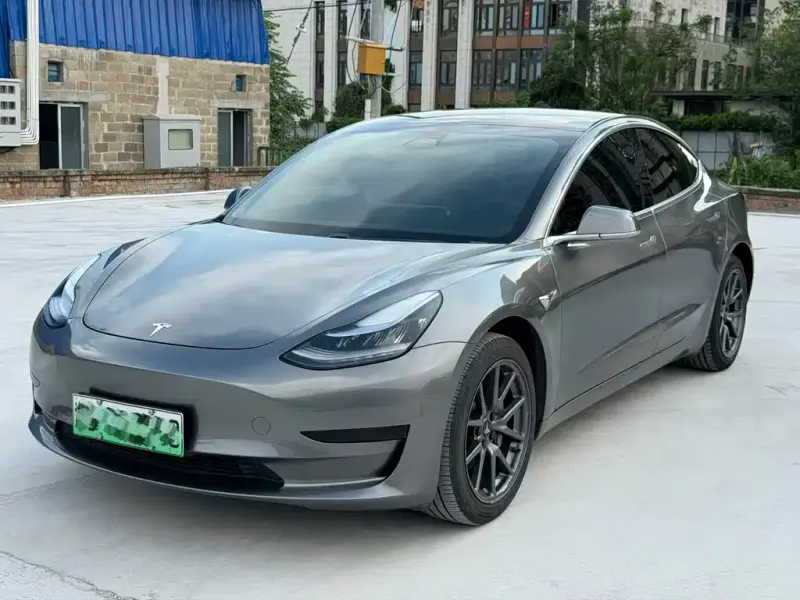Tesla Model 3, 2020