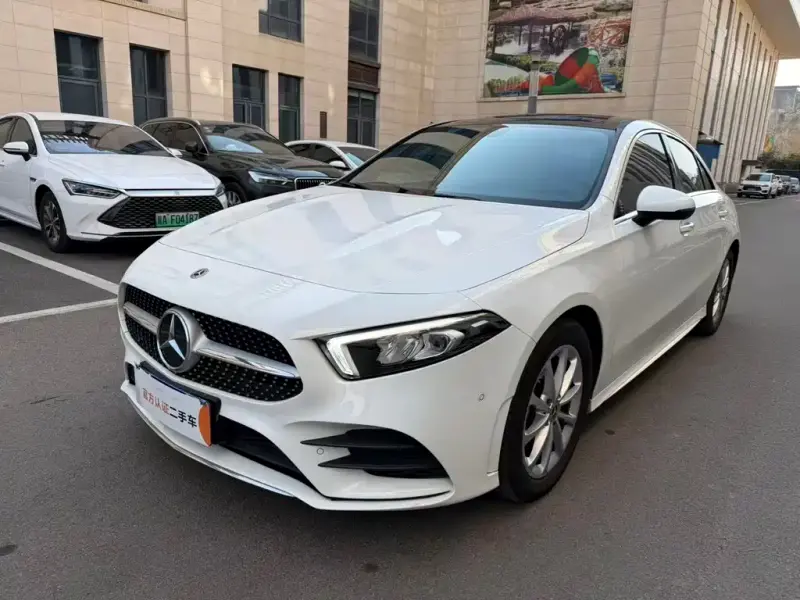 Mercedes-Benz A-Class, 2022 — фото 1