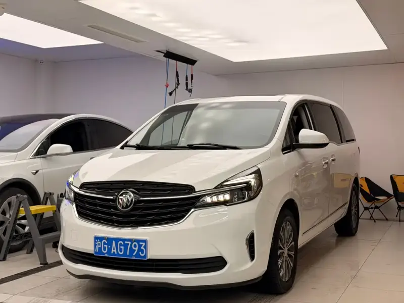 Buick GL8, 2022
