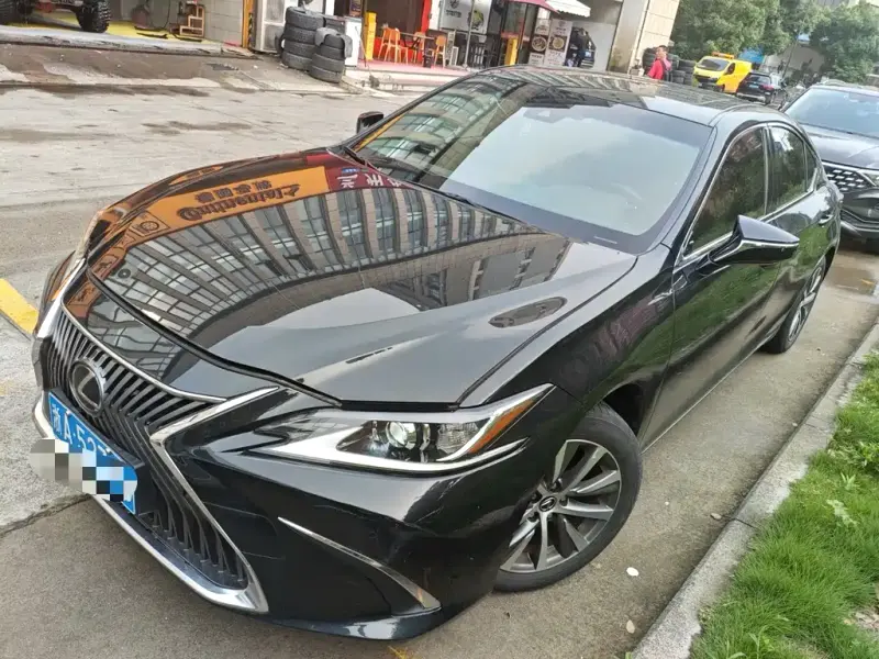 Lexus ES, 2019 — фото 1