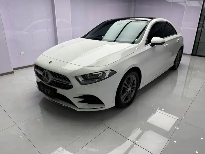 Mercedes-Benz A-Class, 2022 — фото 1