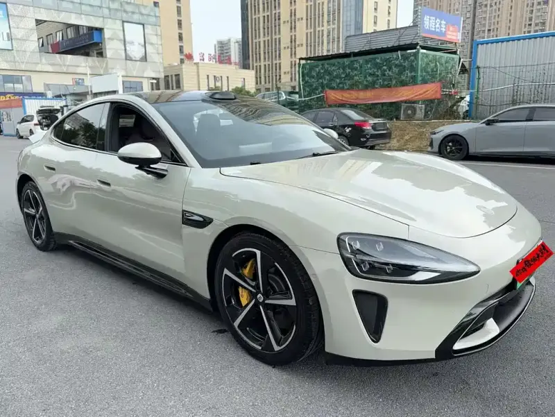 Xiaomi SU7, 2025