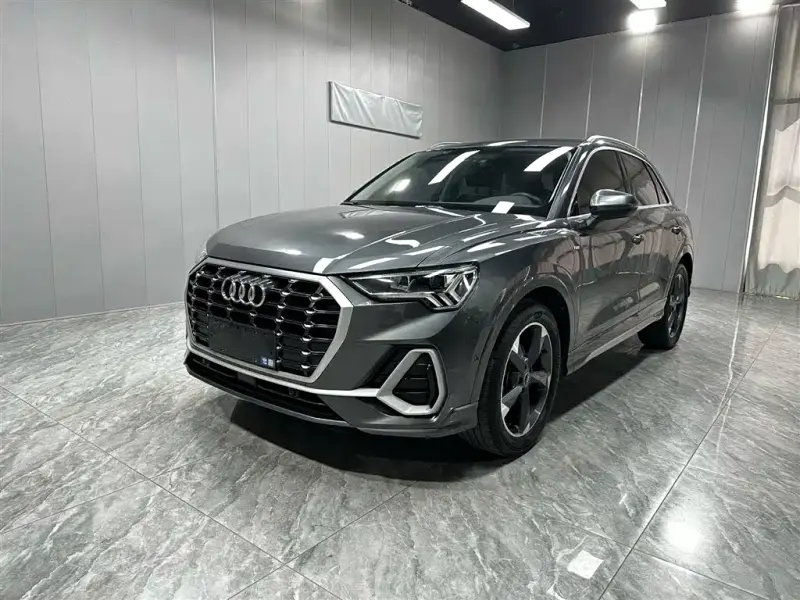 Audi Q3, 2022