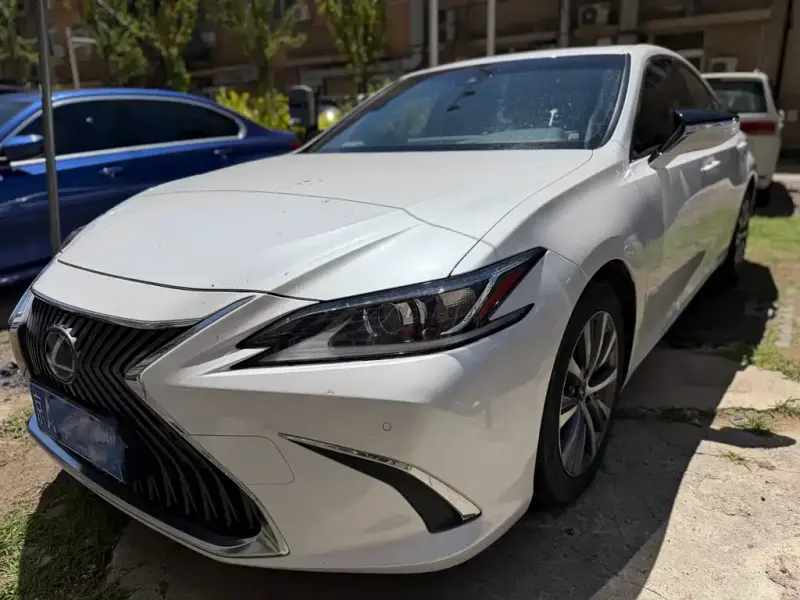 Lexus ES, 2021 — фото 1