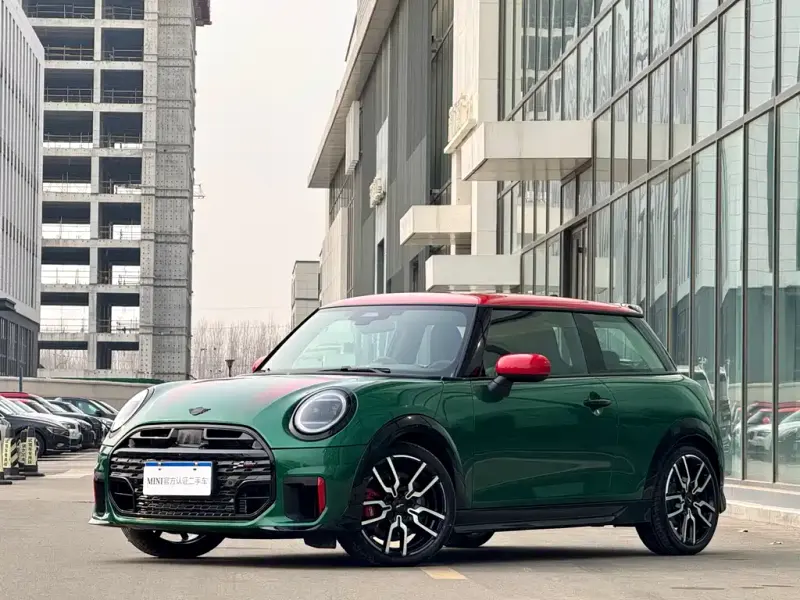MINI JCW, 2025 — фото 1
