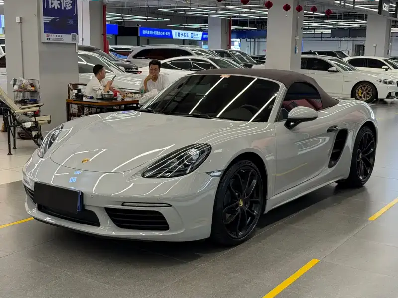 Porsche 718, 2023