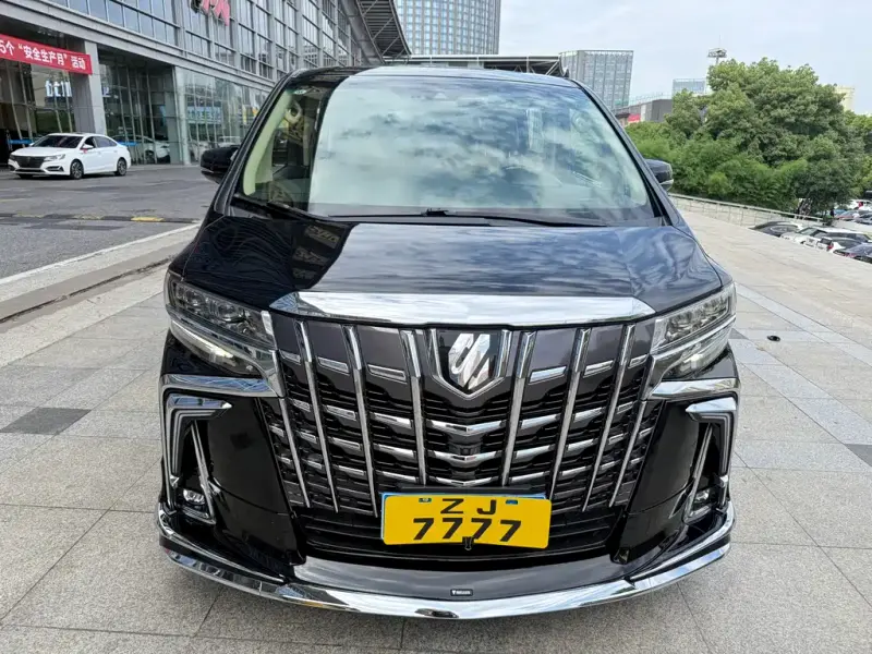 Toyota Alphard, 2020