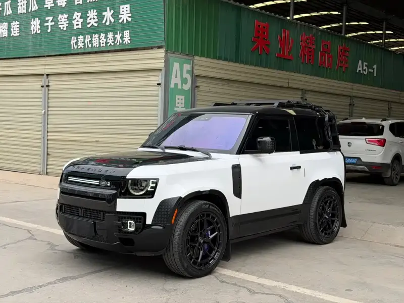 Land Rover Defender, 2022