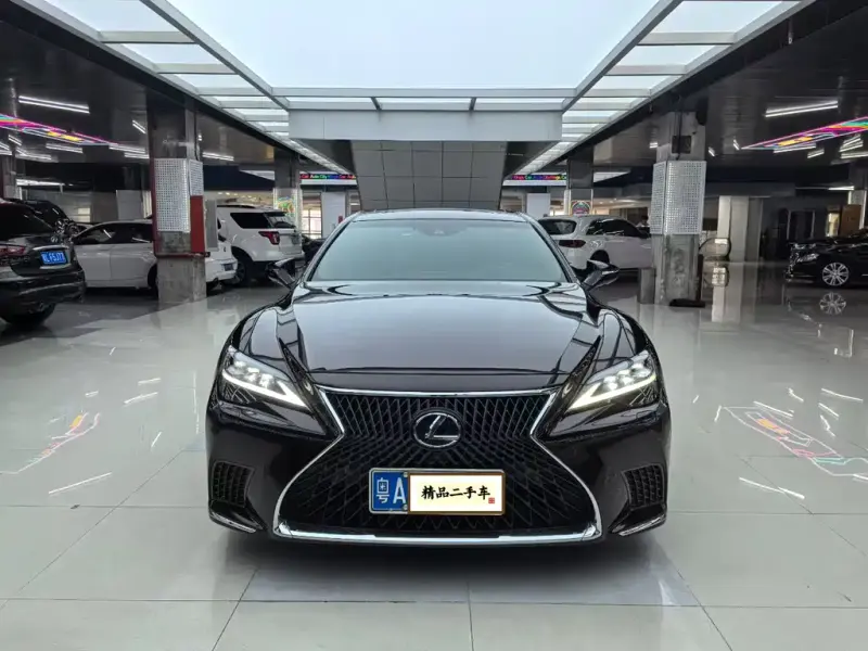 Lexus LS, 2023
