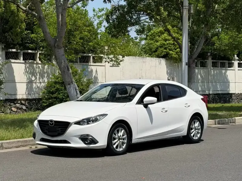 Mazda 3 Axela, 2015 — фото 1