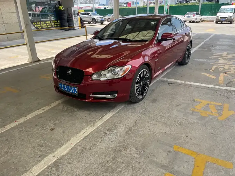 Jaguar XF, 2011