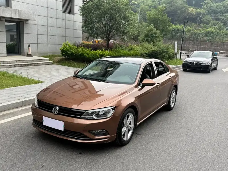 Volkswagen Lamando, 2015