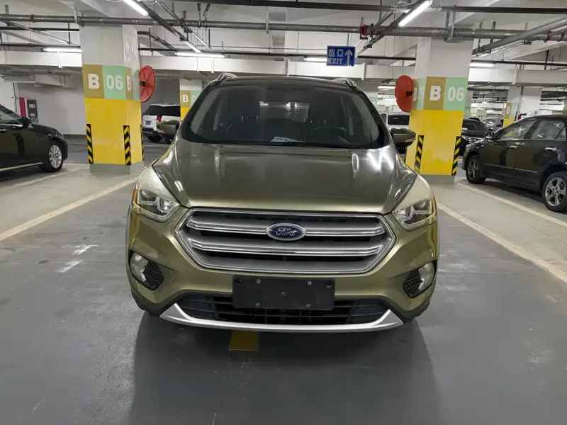 Ford Kuga, 2017