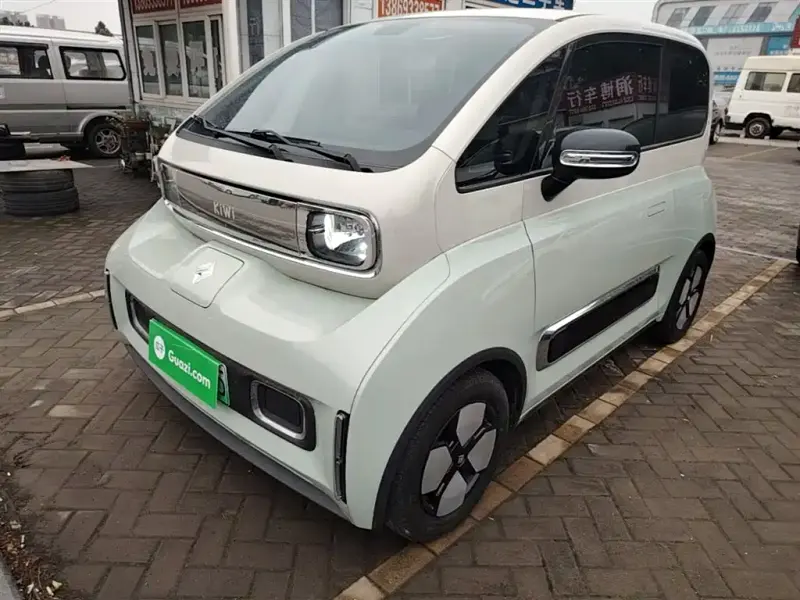 Baojun KiWi EV, 2023 — фото 1