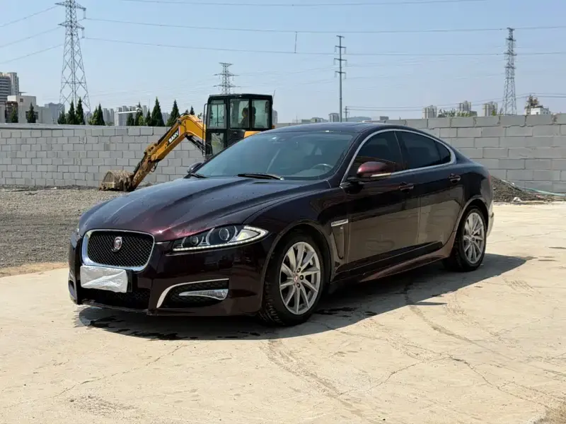 Jaguar XF, 2014