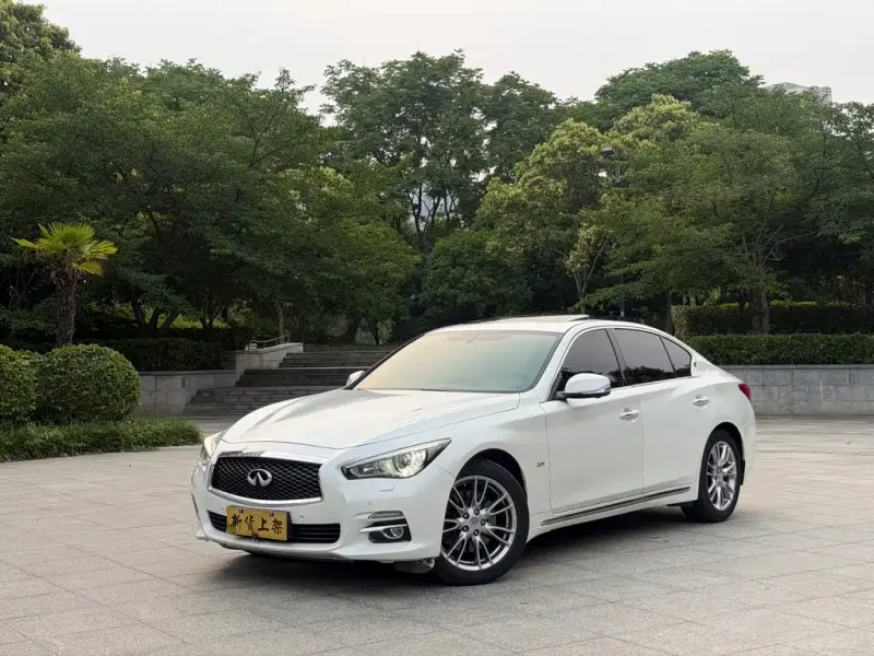 Infiniti Q50L, 2017