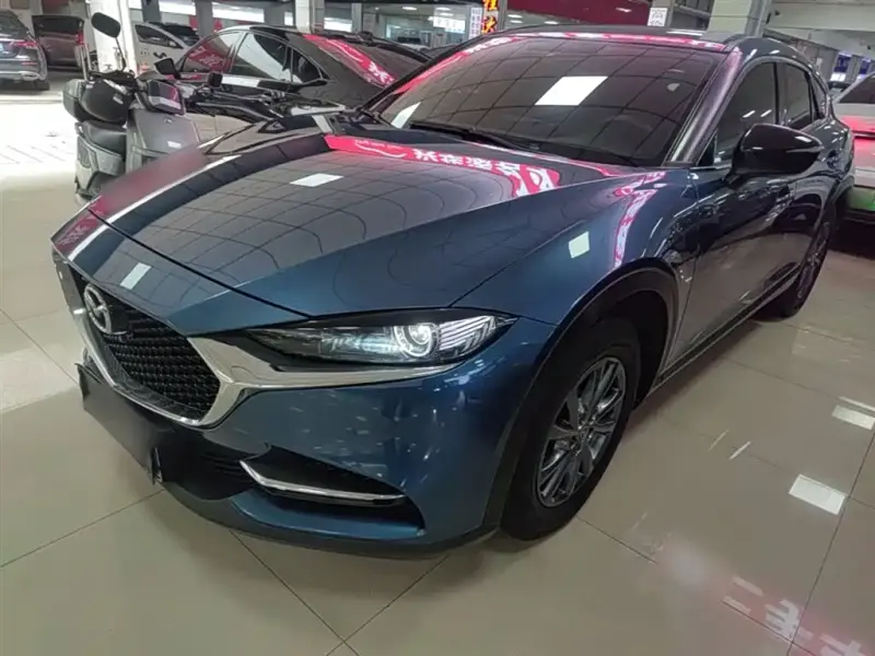Mazda CX-4, 2022