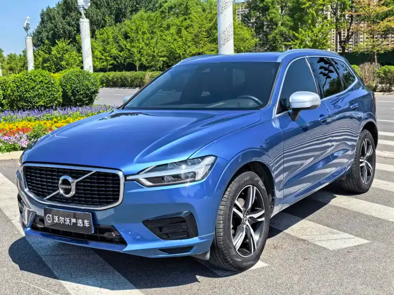 Volvo XC60, 2018 — фото 1