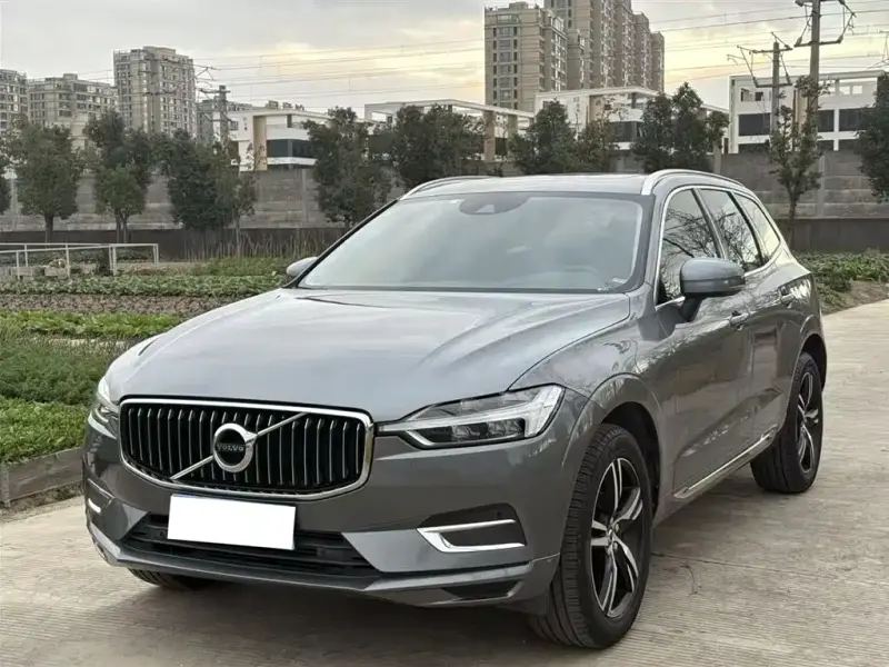 Volvo XC60, 2020 — фото 1