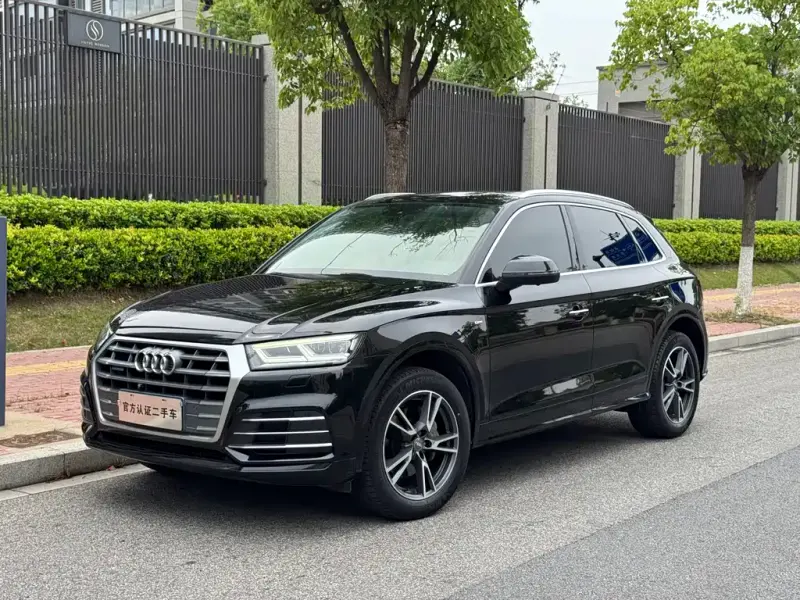 Audi Q5L, 2019