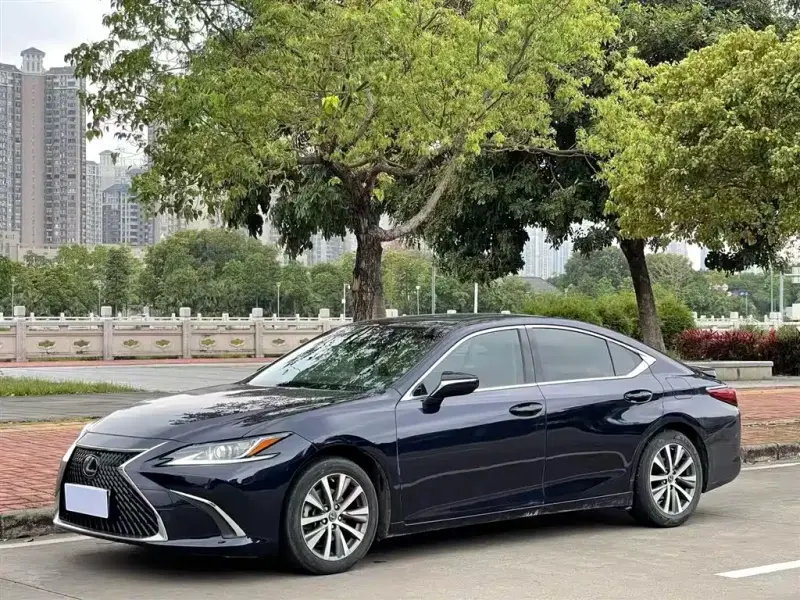 Lexus ES, 2019 — фото 1