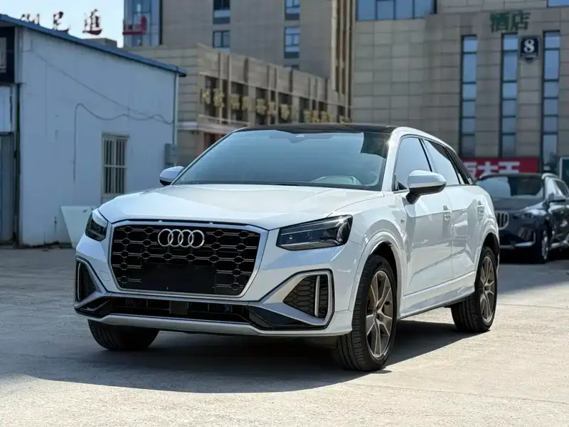 Audi Q2L, 2022 — фото 1