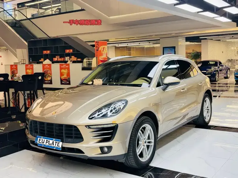 Porsche Macan, 2015