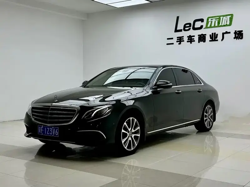 Mercedes-Benz E-Class, 2020 — фото 1