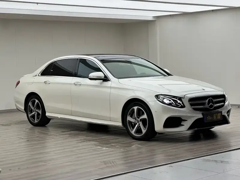 Mercedes-Benz E-Class, 2019 — фото 1