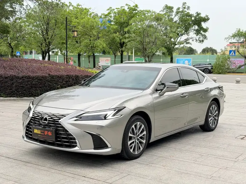 Lexus ES, 2025 — фото 1